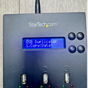 StarTech.com 1:2 Standalone USB Duplicator and Eraser - Memory Stick Cloner
